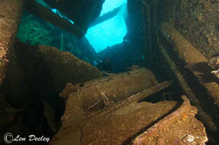 redseawreckschrisoulak18