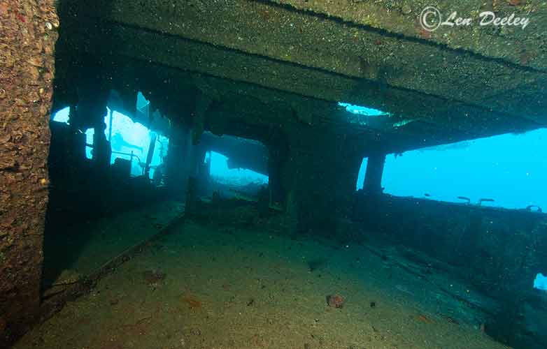 redseawreckschrisoulak21